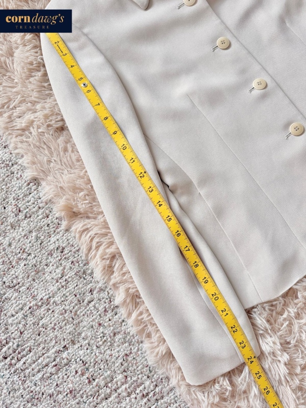 Vintage Collectibles by Casual Corner Elegant Jacket Beige - Size 6 - Picture 10 of 13